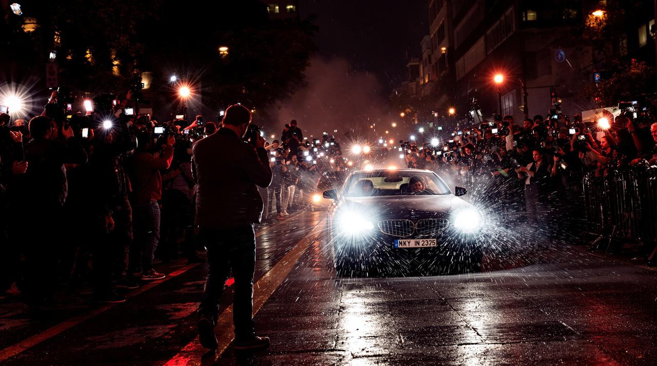 山东方言作品中的明星心路历程揭示娱乐吃瓜酱山东方言魅力与潜规则的双重面貌